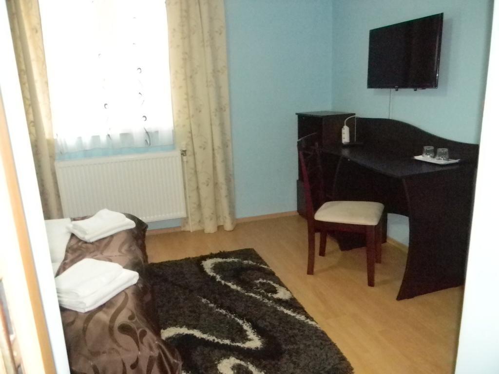 Family Pension Arad Exterior foto