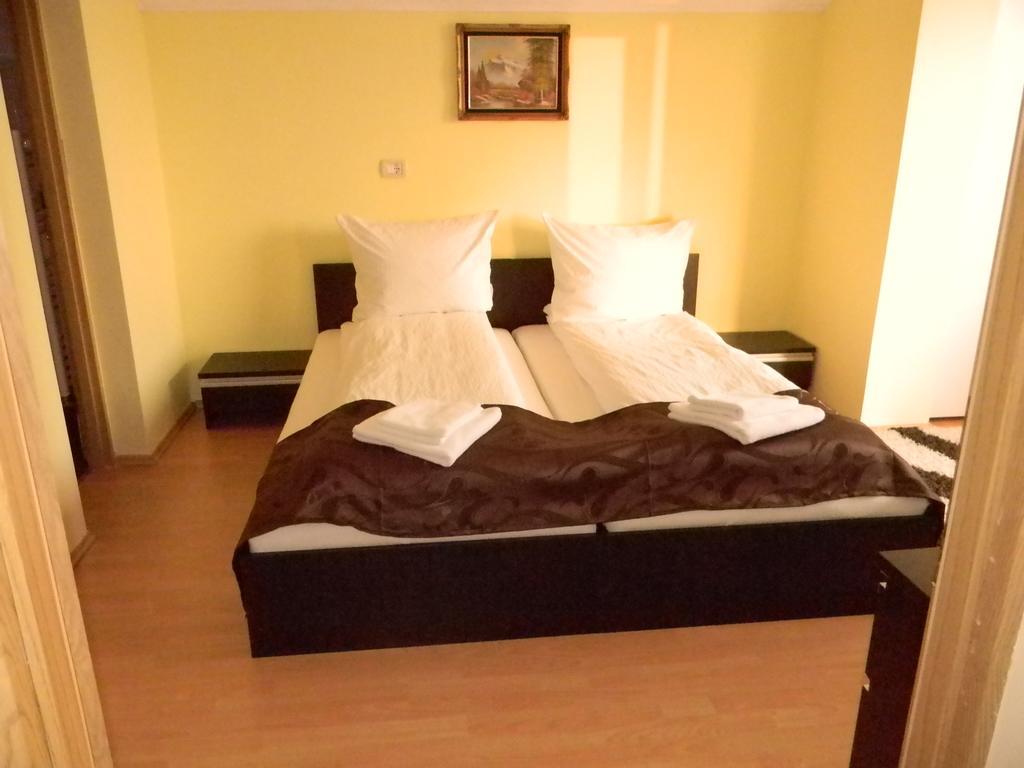 Family Pension Arad Exterior foto