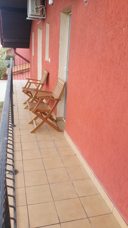 Family Pension Arad Exterior foto