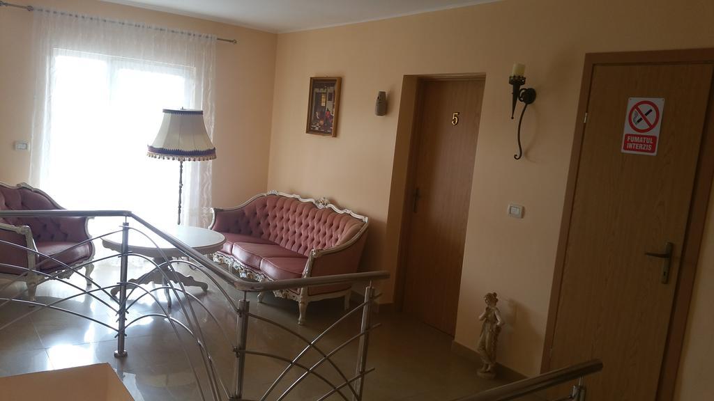 Family Pension Arad Exterior foto